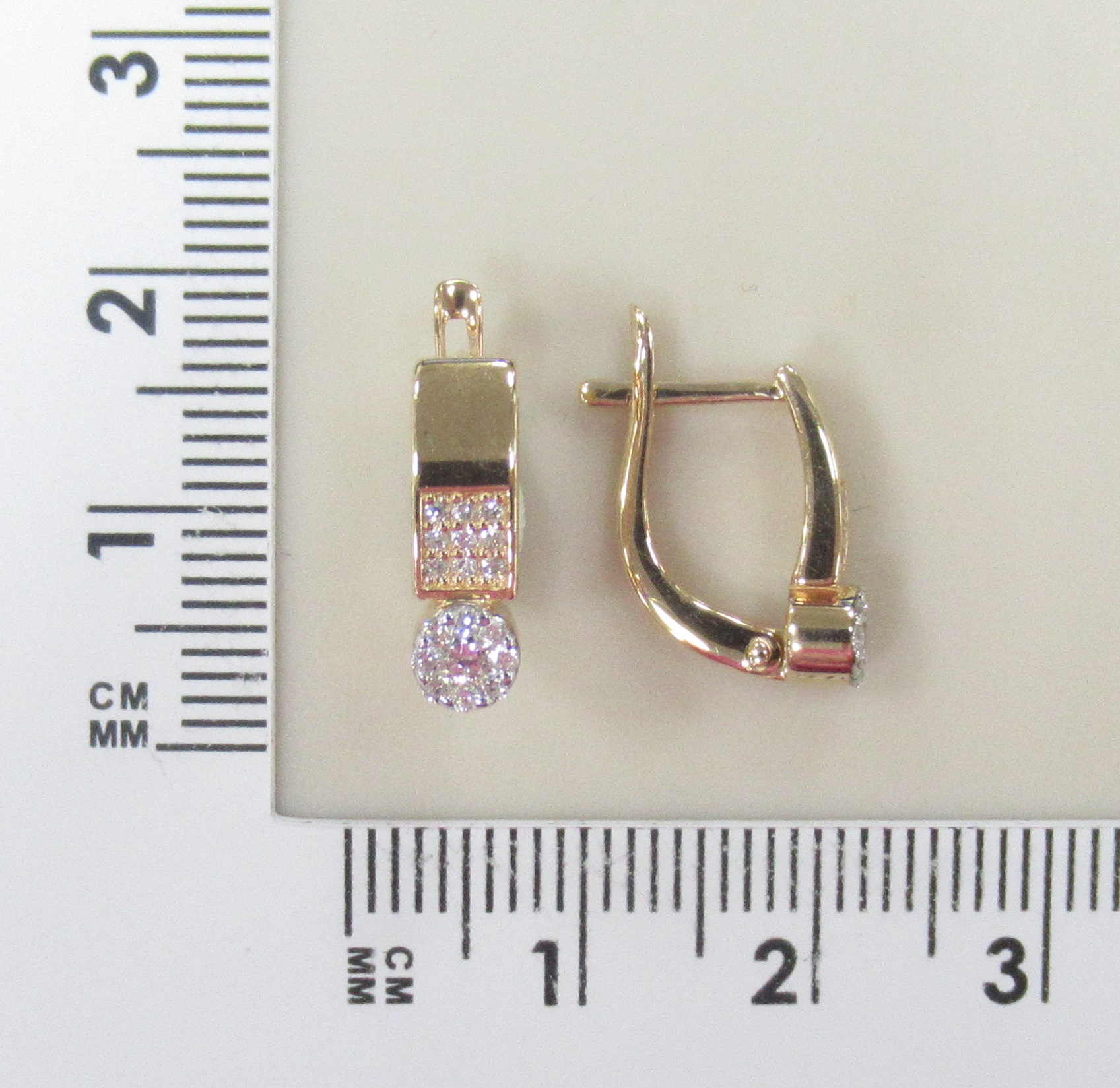 10511-000083 Серьги (Au 585)